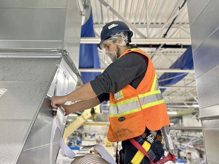 Votre partenaire pour nettoyer des conduits de ventilation commerciaux